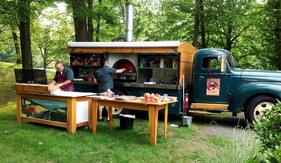 Big Green Truck Pizza CT Food Trucks